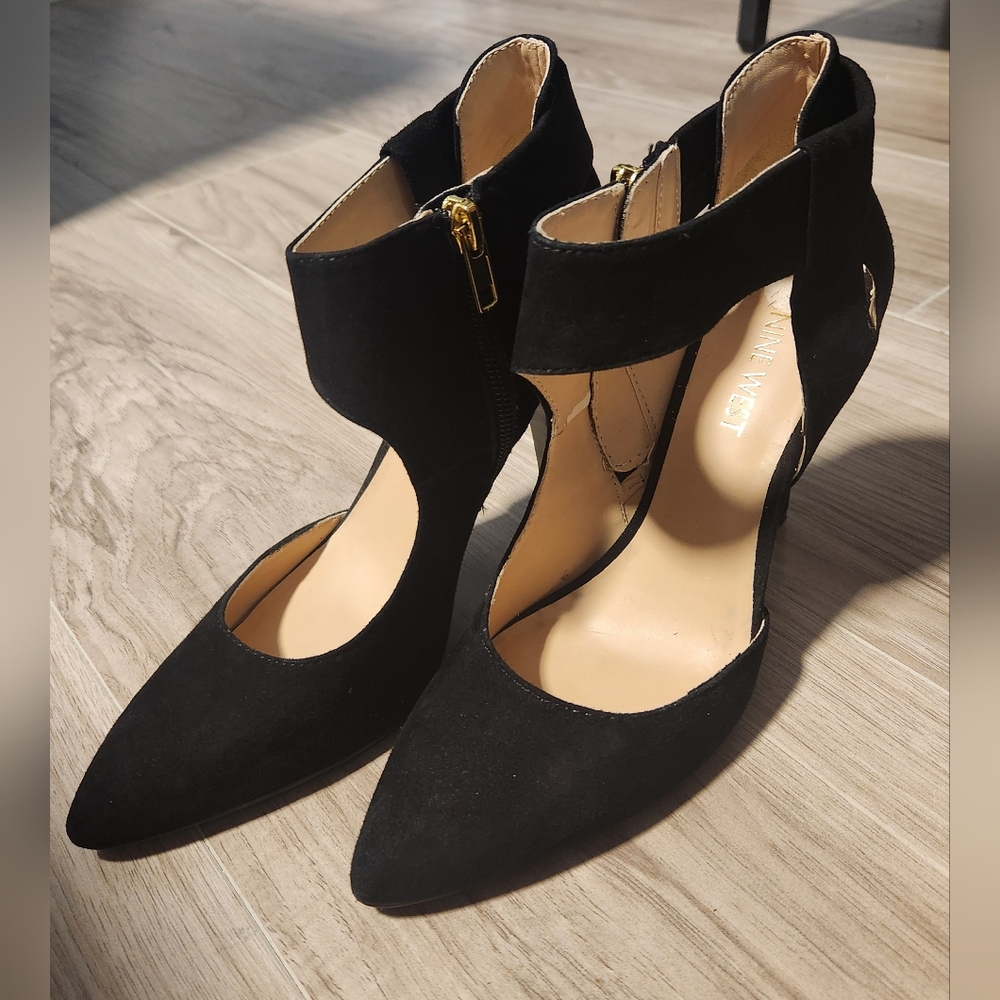 Women's Nine West Beesley Black Strappy Heels - Size 6.5